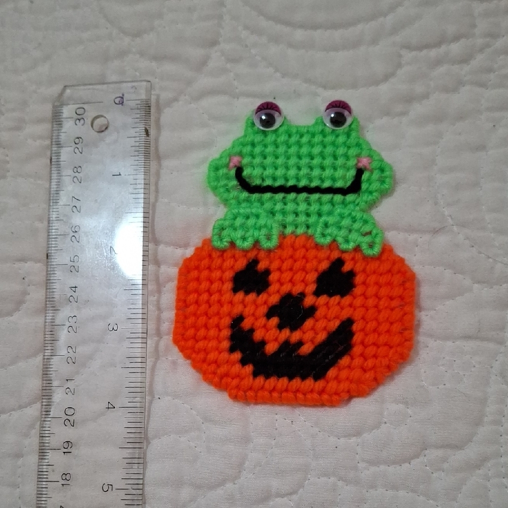Halloween Frog and Pumpkin Magnet